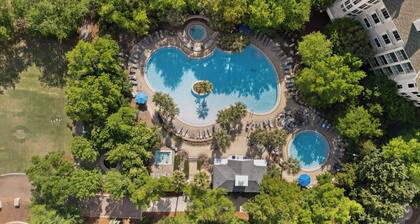 Studio Condo in Luxe Sandestin Resort w/ Balcony, Pool, + Walk to Baytowne Wharf