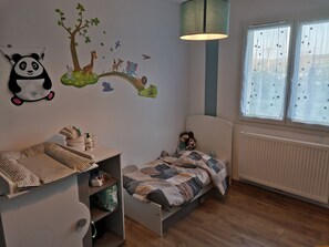 3 bedrooms, iron/ironing board, WiFi, bed sheets - Quiet house (Vindry-sur-Turdine)