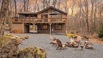 House (3 Bedrooms) | Front of property