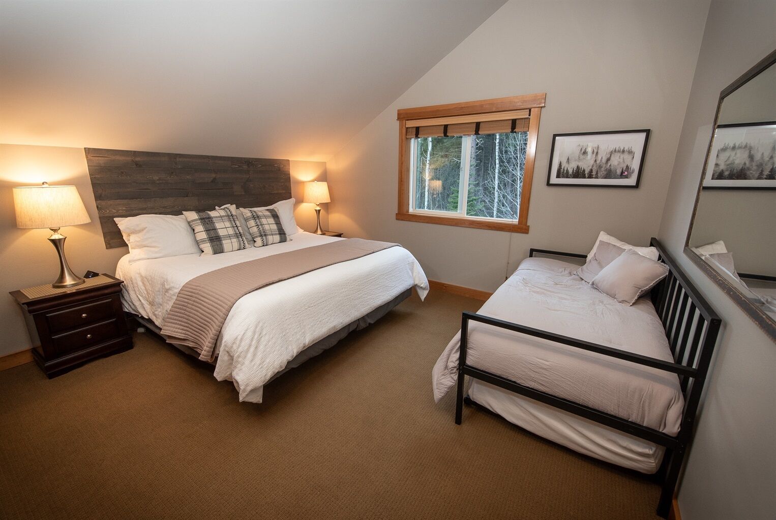 3 bedrooms, iron/ironing board, travel cot, free WiFi