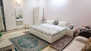 2 chambres, fer et planche Ă  repasser, Wi-Fi, draps fournis