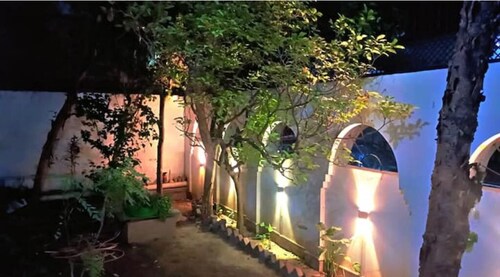 Private Cozy Stay in a Bungalow !