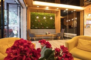 Lobby - Good Times Hotel (Nanning Jinxiang Avenue Subway Station) (Nanning)