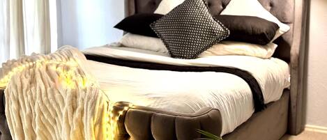 1 bedroom, iron/ironing board, WiFi