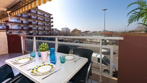 Apartment | Balcony - Apartment in Roses Near La Perola Beach (Roses)