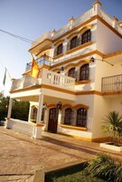 Fachada de la propiedad