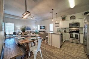 Maison (Multiple Bedrooms) | Intérieur