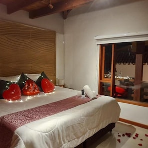 Luxury Suite, Balcony | Free WiFi