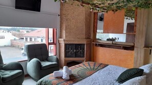 Deluxe Double Room, 1 King Bed