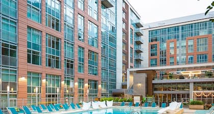 LODO 1-bedroom Designer Apartment Meets Mile High Charm