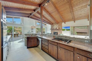 Fridge, microwave, oven, stovetop - Mountain Views, Hot Tub, Elevated Patio, and Stylishly Updated Home (Sedona)