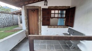 Eenvoudige Twin kamer, airconditioning | Beddengoed