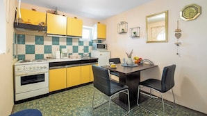 Unclassified image, 4 of 32, button - Apartment in Brodarica Near Beach & Krka Park (Sibenik)
