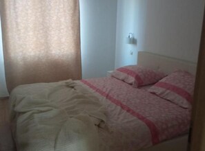1 habitación, tabla de planchar con plancha y acceso a internet