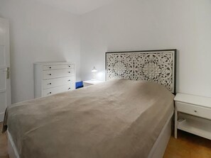1 室のベッドルーム、アイロン / アイロン台、WiFi、ベッドシーツ