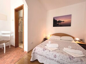 1 bedroom, Internet, bed sheets