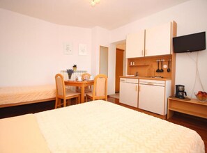 1 bedroom, Internet, bed sheets