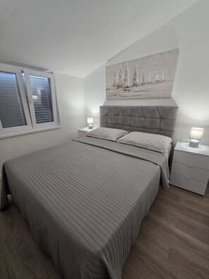 2 bedrooms, internet, bed sheets - Apartments Ivankovic - Two Bedroom Apartment with Terrace (Nin)