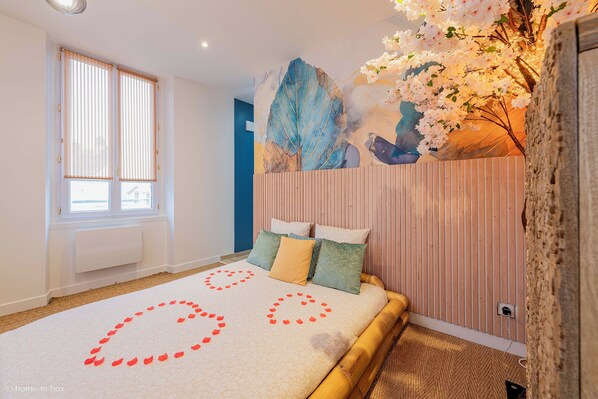 1 slaapkamer, een strijkplank/strijkijzer, gratis wifi, beddengoed