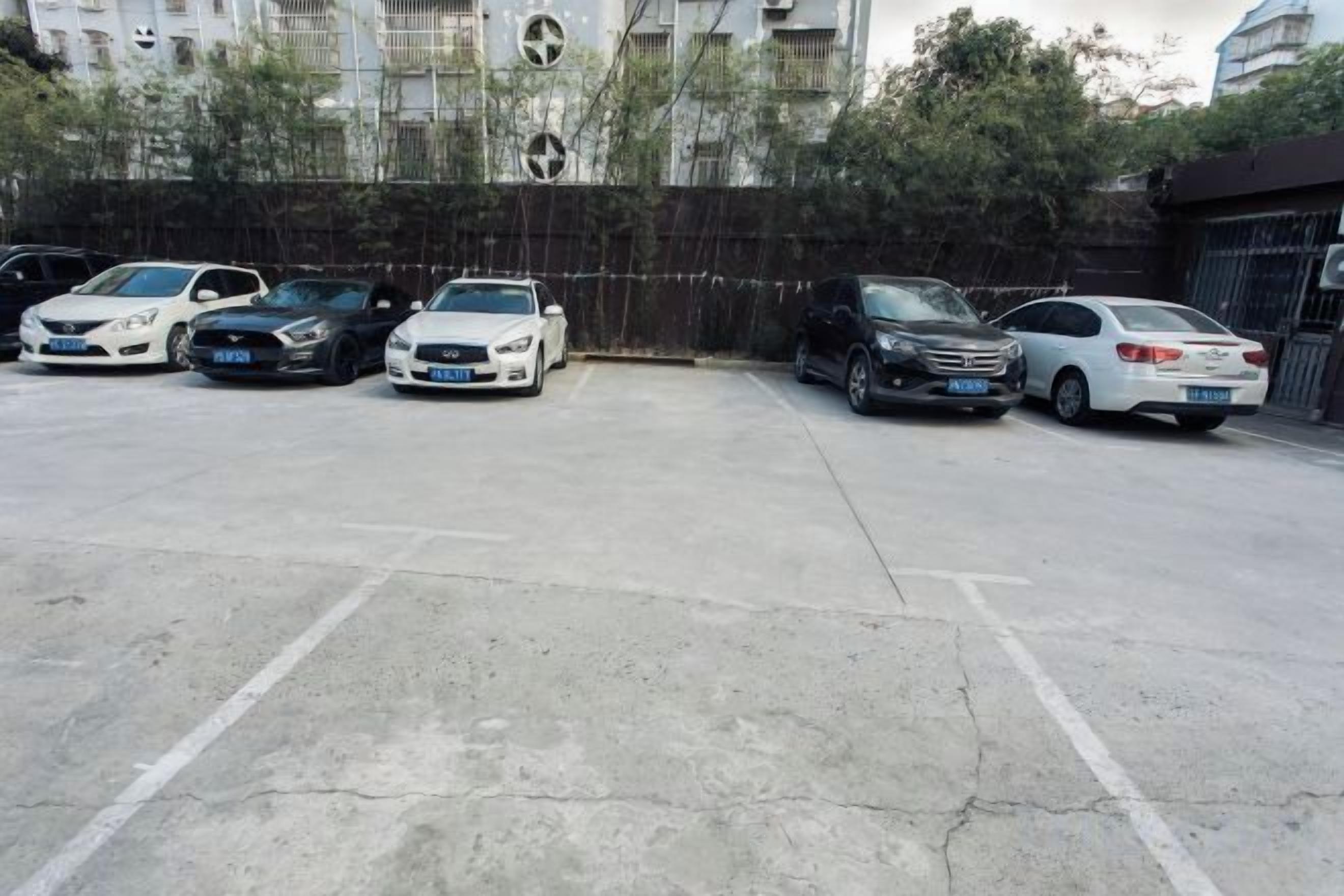 Halaman properti