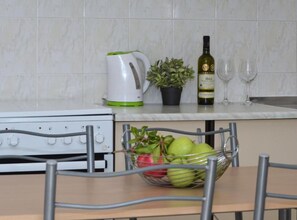 Fridge, microwave, oven, coffee/tea maker