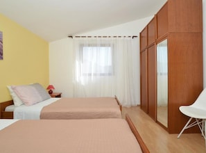 2 bedrooms, WiFi, bed sheets - Apartments Nina - Two Bedroom Apartment with Balcony A3 (Vinisce)