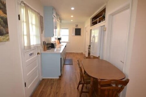 This 3 bedroom house is a great place foe a family get-away, or groups coming to Bloomington.