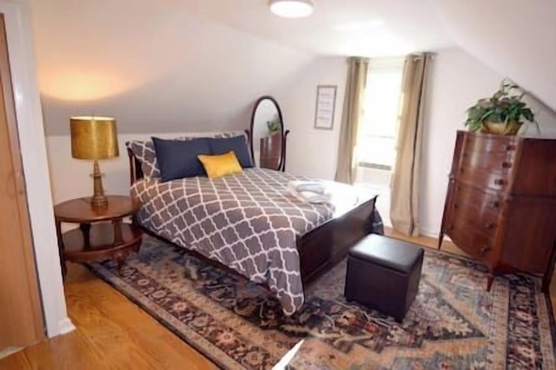 3 quartos, ferros/tábuas de passar roupa, Wi-Fi de cortesia