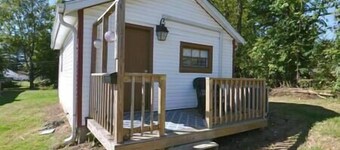 Southern Bloom Cottage