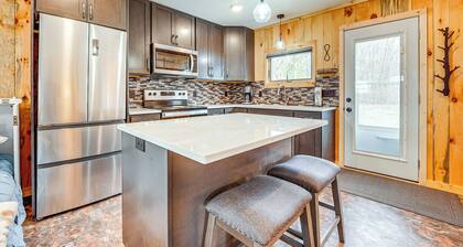 Boat, Fish & Hike: Cozy Getaway in Twin Lake!