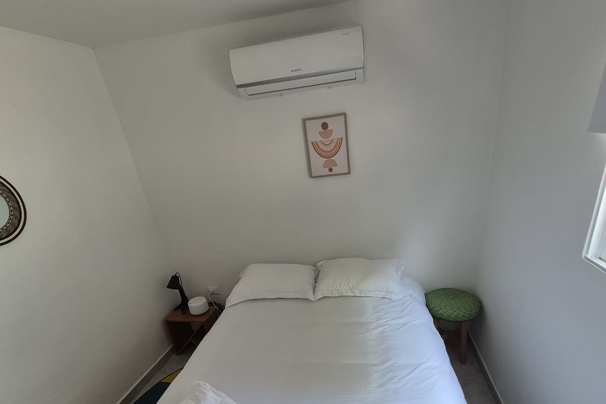1 bedroom, premium bedding, down duvets, free WiFi