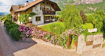 Spacious, family-friendly accommodation, 10 minutes from Lake Kaltern.
