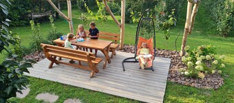Spacious, family-friendly accommodation, 10 minutes from Lake Kaltern.