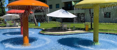 2 outdoor pools