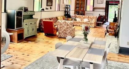 Unique; Artists’ Retreat 1350sq church near Long Point Port Dover Norfolk County