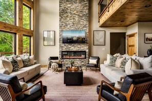 تلفزيون ذكي، مدفأة، تنس طاولة، كُتُب