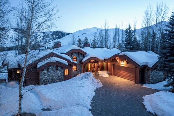 Exterior - Luxury Home with Hillside Elkhorn Views (Sun Valley)