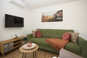 Living room - Modern and Cozy Apartment for 3 Guests (Sibenik)