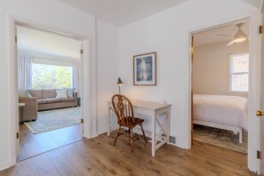 4 chambres, fer et planche à repasser, Wi-Fi, draps fournis