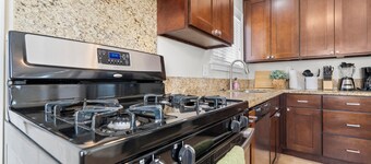 Universal Studio/ Burbank/LA Super Cute Home