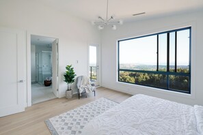 4 Schlafzimmer, Bügeleisen/Bügelbrett, WLAN, Bettwäsche