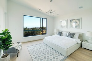 4 dormitorios, tabla de planchar con plancha, wifi y ropa de cama