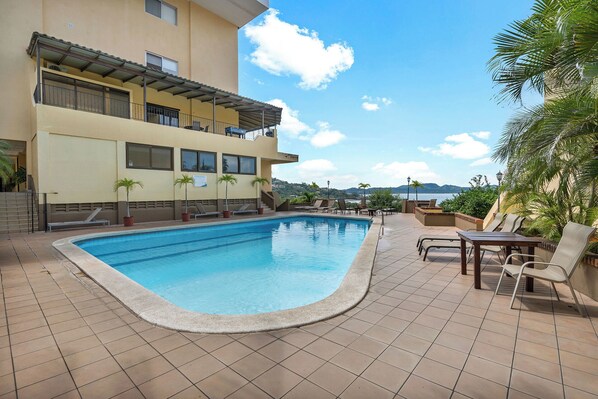 Outdoor pool - Newly Remodeled Flamingo Condo with Sweeping Ocean Views, Spacious Terrace & Walkable Location (Cabo Velas)