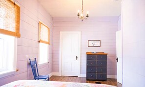 3 bedrooms, WiFi, bed sheets