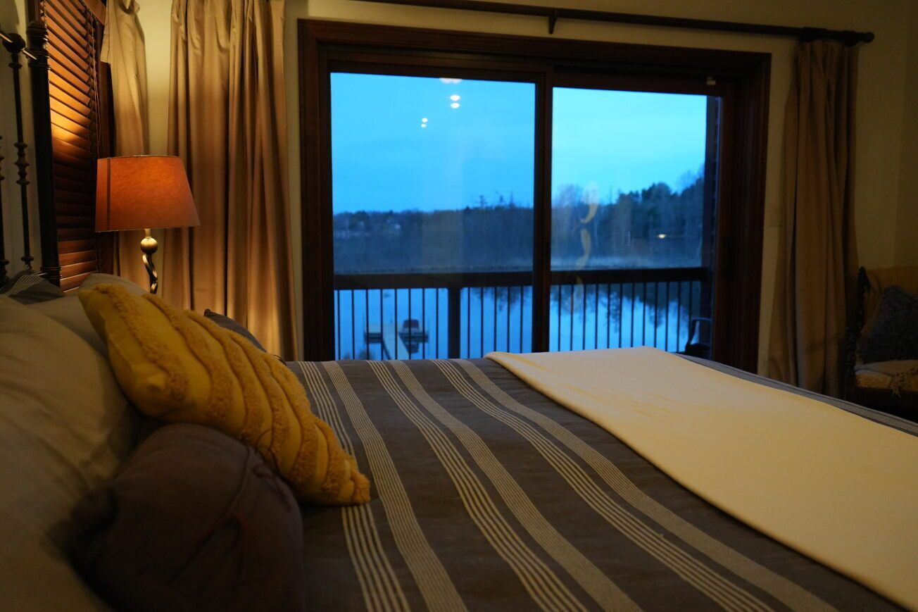 4 bedrooms, desk, iron/ironing board, free WiFi