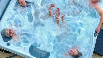 Bañera de hidromasaje exterior