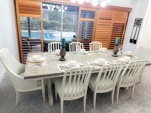 Dining - LE BLEU Charming Poolside Retreat/Close to beach (Bonita Springs)