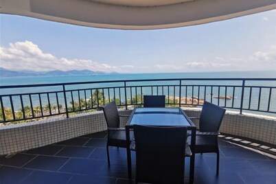 Genting Coast Resort Apartment (Huidong Country Garden Shili Yintan Branch)
