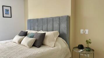 Apartment | 2 bedrooms, in-room safe, free WiFi