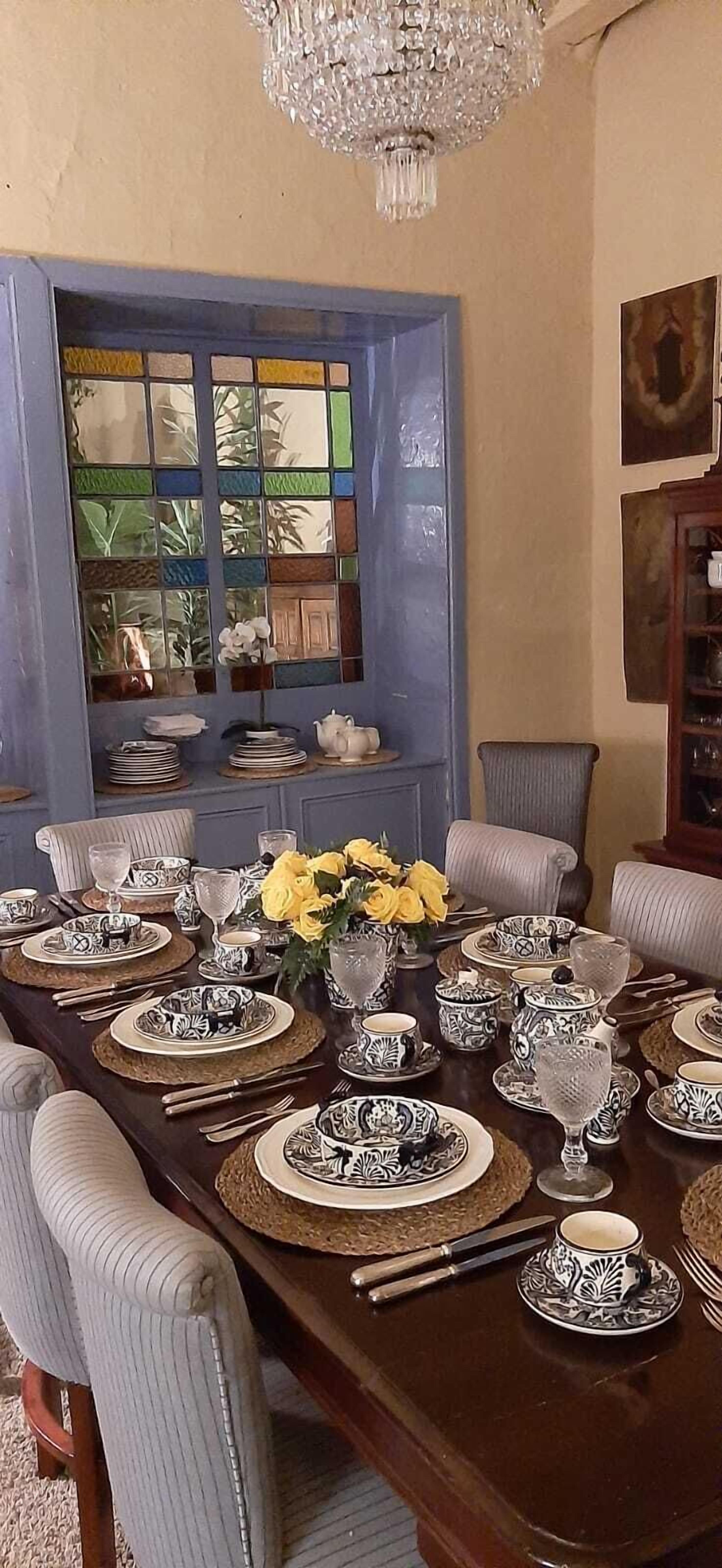 Café da manhã inglês grátis todos os dias